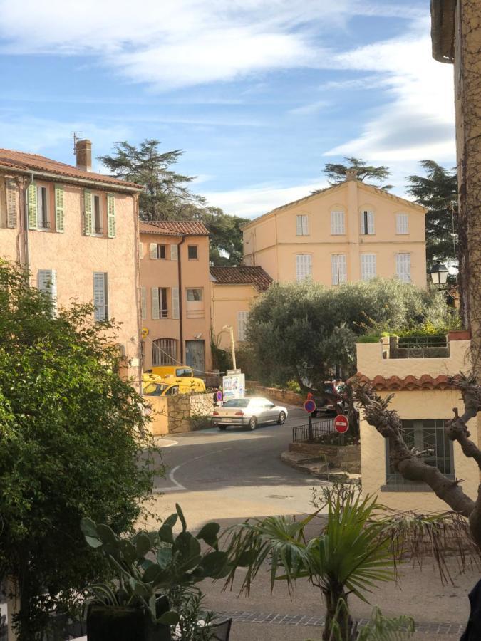 Maison De Vacances Medievale Bormes-Les-Mimosas Village Exterior foto